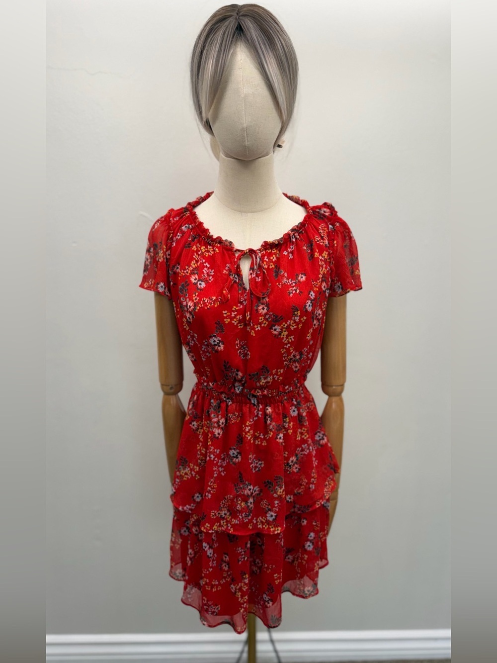 LC Lauren Conrad Red Floral Chiffon Dress Women’s XS Tiered Ruffle Lined